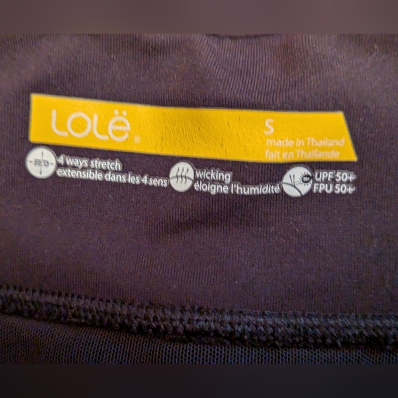 Women's Lolë black cropped leggings size smalls - Picture 3 of 7